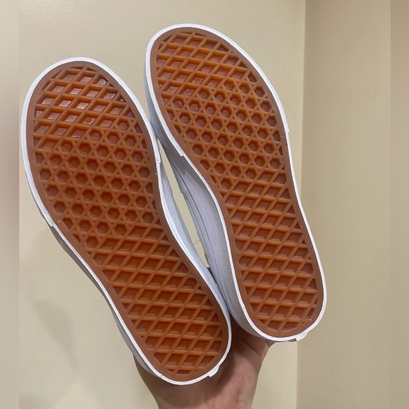 Youth Size 2 Vans Sk8 Hi Shoes - Picture 3 of 5